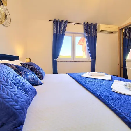 Apartment Top Kornić